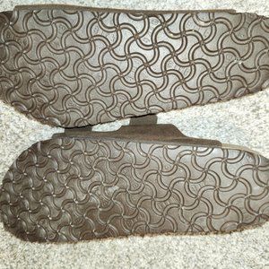 COPY - BIRKENSTOCK ARIZONA SANDALS BROWN SUEDE SIZE 43 WORN A FEW TIMES TOO BIG…